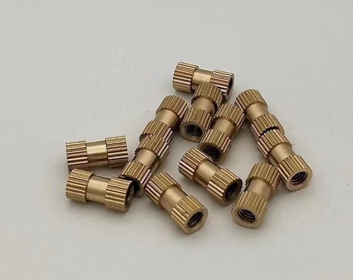 Kundenspezifische CNC-Bearbeitungsteile aus Titanstahl SS304 Schraube M2 M3 M4 M5