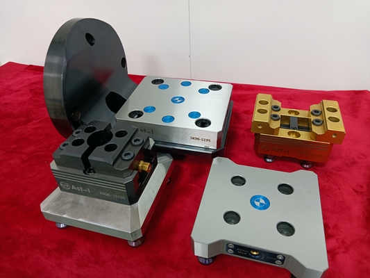 CNC-Fräsmaschine aus Stahl, die 0,005 mm Achsenklemmen SK96-S195 klemmt