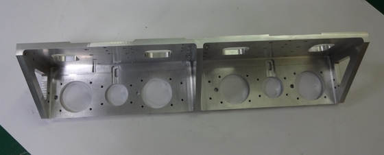 Entgraten von CNC-Bearbeitungsteilen 850 mm Präzisions-CNC-Kupferteile