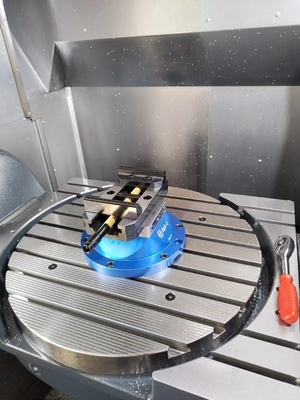Hoher selbst--Centerning Kolben Precistion und manuelle Befestigung 4hole für Cnc 5axis, der durch 96 Reihe arbeitet