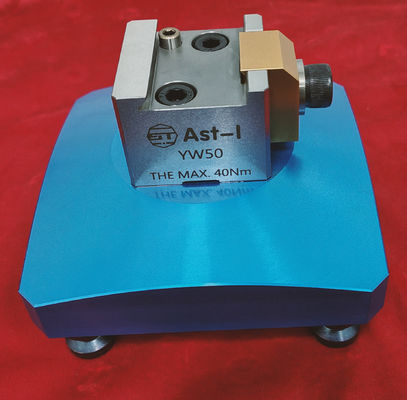 Fräsmaschine für kleine Werkstücke, die superhartes Aluminium mit 5 Achsen spannt